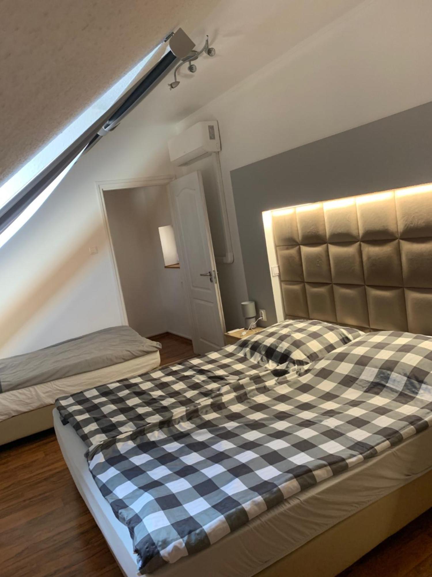 Dorina Apartman Apartment Balatonlelle Exterior photo
